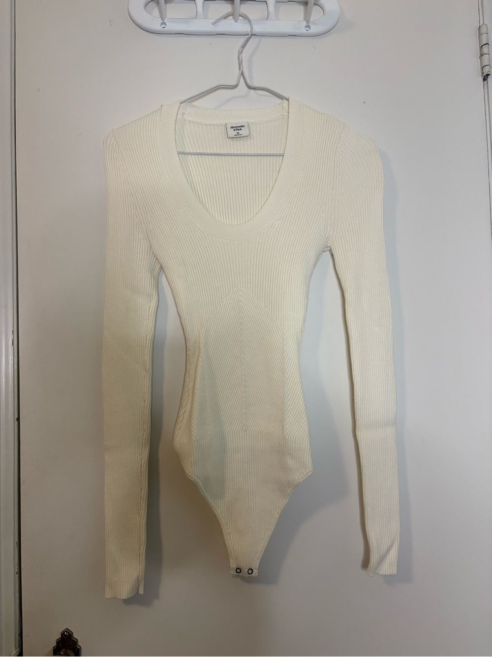 Abercrombie & Fitch Ribbed Scoop Neck Bodysuit - Cream